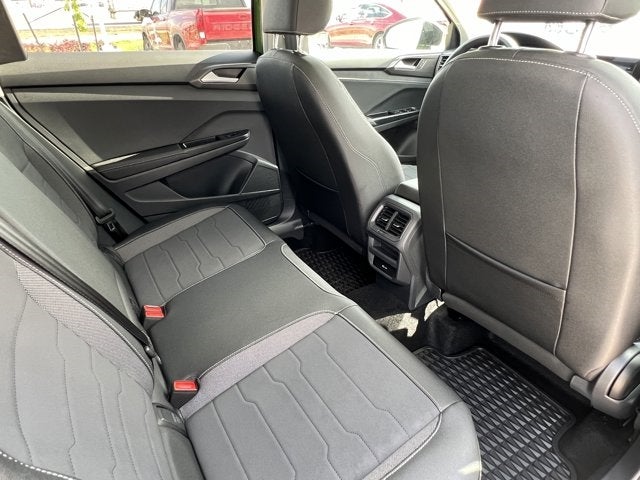 2025 Volkswagen Taos 1.5T SE Black