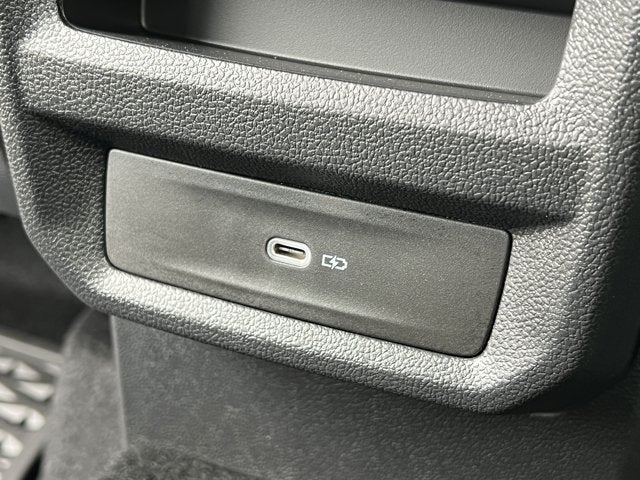 2025 Volkswagen Taos 1.5T SE Black