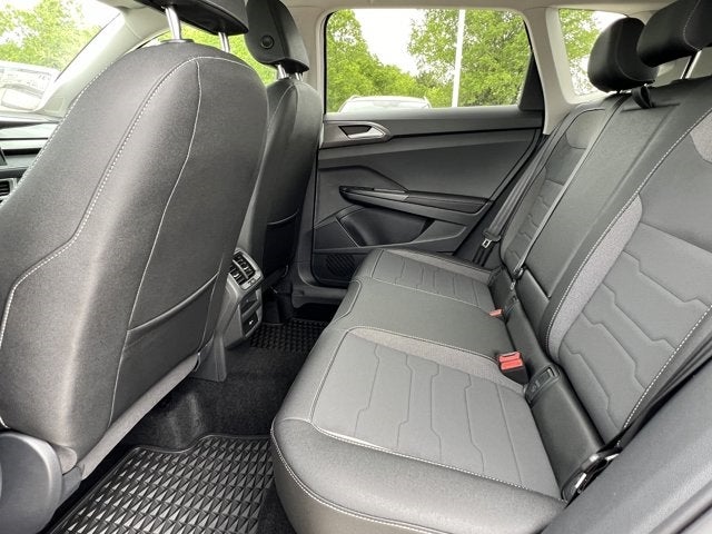 2025 Volkswagen Taos 1.5T SE Black