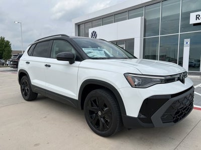 2025 Volkswagen Taos 1.5T SE Black