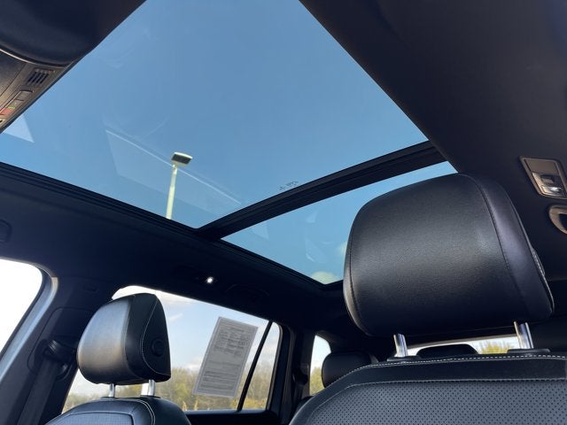 2022 Volkswagen Tiguan SEL R-Line