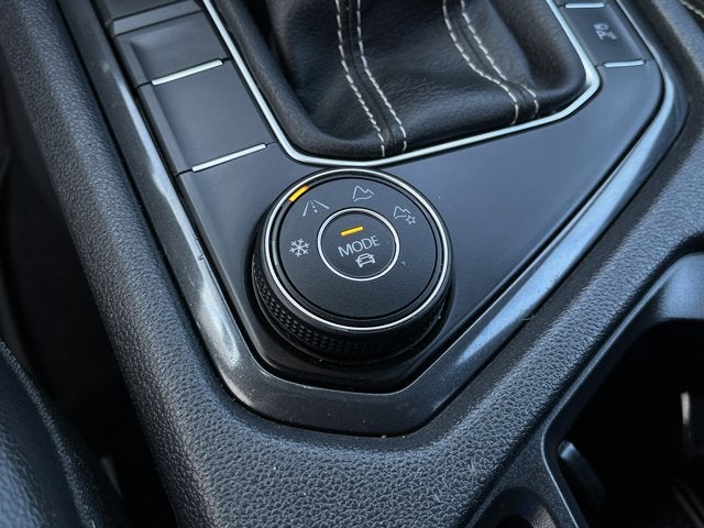 2022 Volkswagen Tiguan SEL R-Line