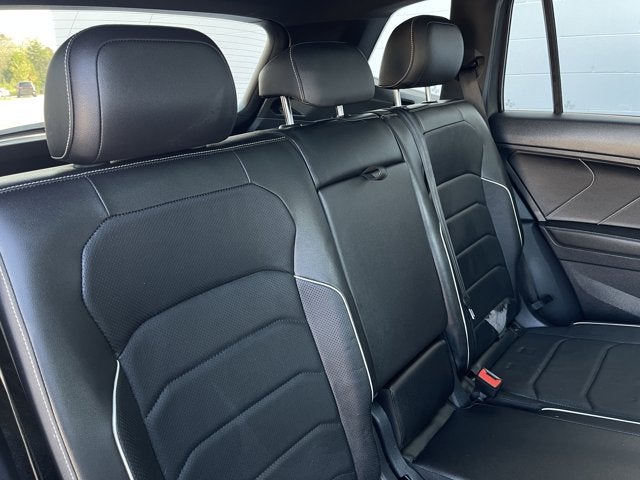 2022 Volkswagen Tiguan SEL R-Line