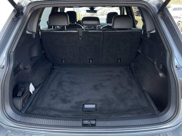 2022 Volkswagen Tiguan SEL R-Line