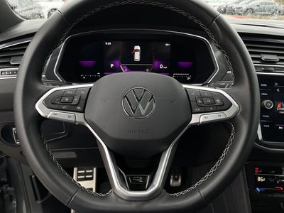 2023 Volkswagen Tiguan SE R-Line Black