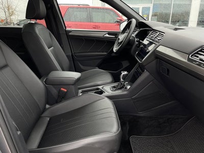 2023 Volkswagen Tiguan SE R-Line Black