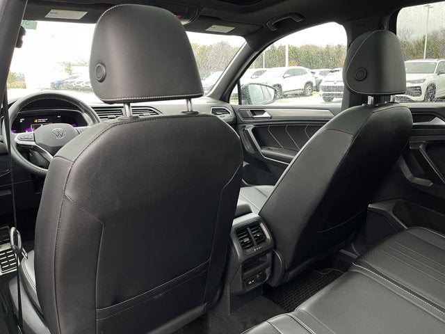 2023 Volkswagen Tiguan SE R-Line Black