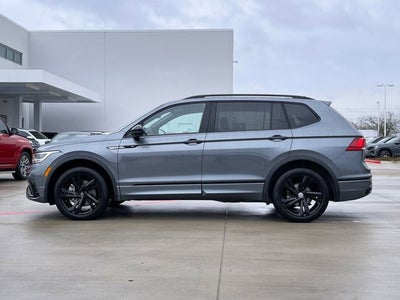 2023 Volkswagen Tiguan SE R-Line Black