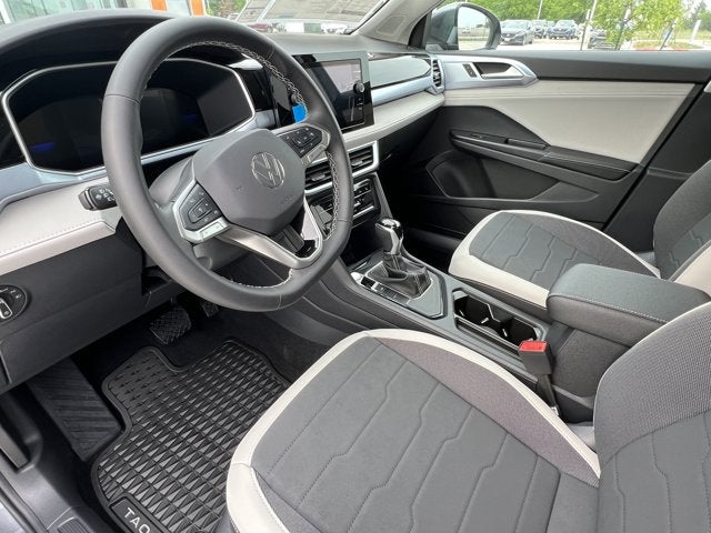 2025 Volkswagen Taos 1.5T SE