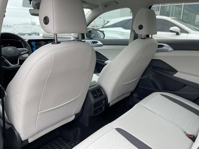 2025 Volkswagen Taos 1.5T SE