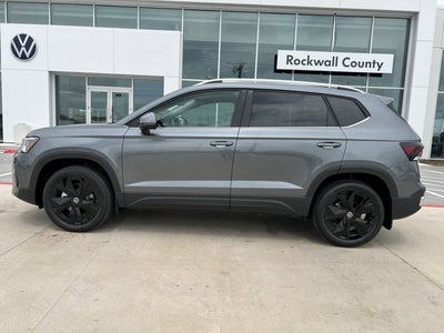 2025 Volkswagen Taos 1.5T SE