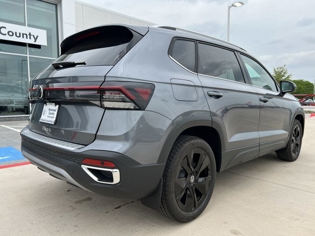 2025 Volkswagen Taos 1.5T SE