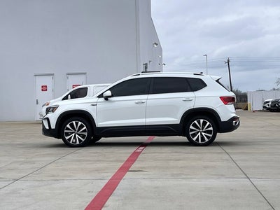 2023 Volkswagen Taos SE