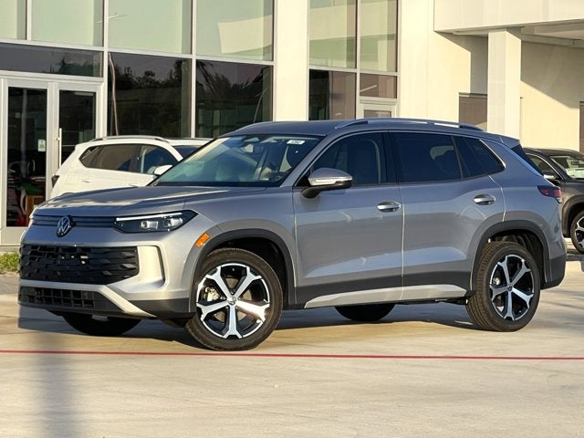 2025 Volkswagen Tiguan 2.0T SE