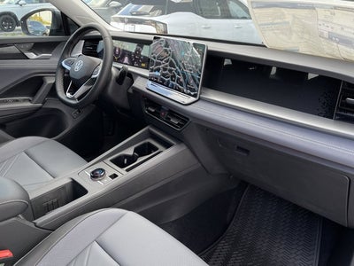 2025 Volkswagen Tiguan 2.0T SE