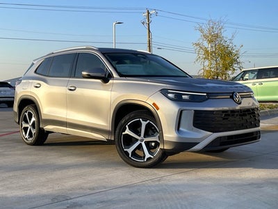 2025 Volkswagen Tiguan 2.0T SE