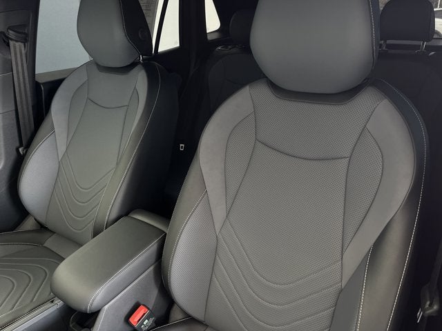 2025 Volkswagen Tiguan SE R-Line Black