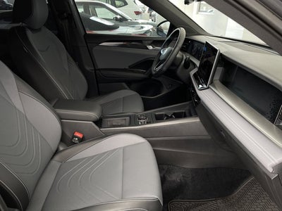 2025 Volkswagen Tiguan SE R-Line Black