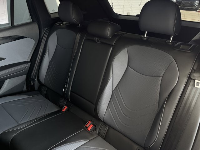 2025 Volkswagen Tiguan SE R-Line Black