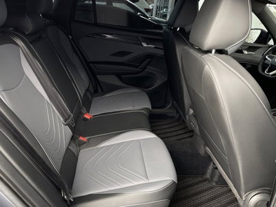 2025 Volkswagen Tiguan SE R-Line Black