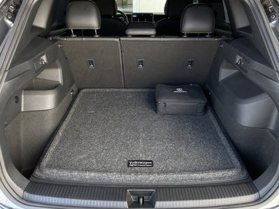 2025 Volkswagen Tiguan SE R-Line Black