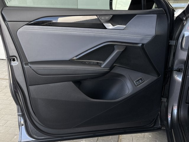 2025 Volkswagen Tiguan SE R-Line Black