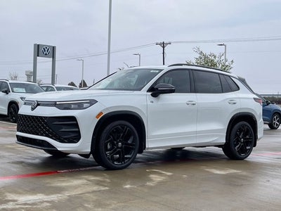 2026 Volkswagen Tiguan 2.0T SE R-Line Black