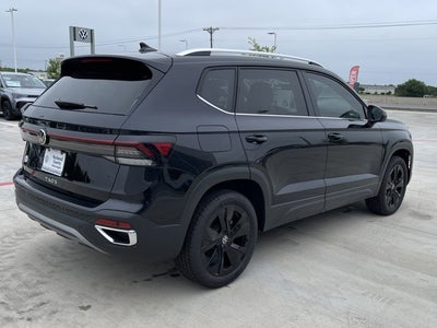 2025 Volkswagen Taos 1.5T SE