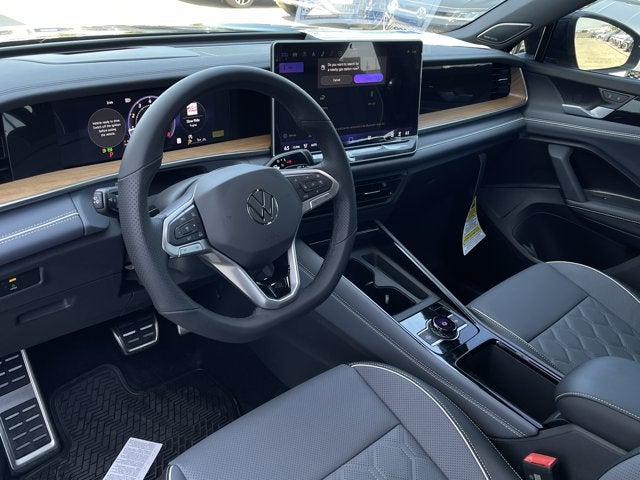 2026 Volkswagen Tiguan 2.0T SEL R-Line Turbo