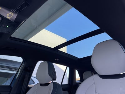 2026 Volkswagen Tiguan 2.0T SEL R-Line