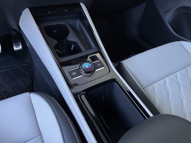 2026 Volkswagen Tiguan 2.0T SEL R-Line