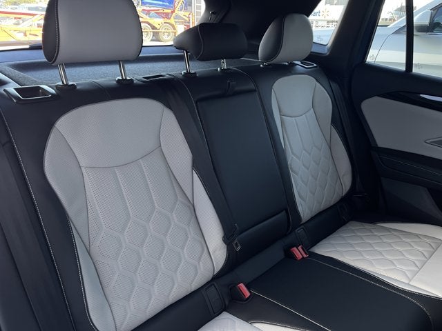 2026 Volkswagen Tiguan 2.0T SEL R-Line