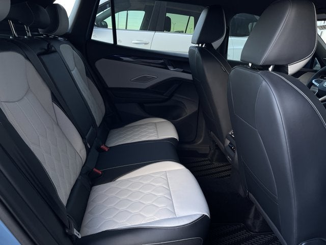 2026 Volkswagen Tiguan 2.0T SEL R-Line