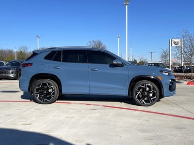 2026 Volkswagen Tiguan 2.0T SEL R-Line