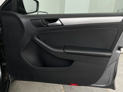 2018 Volkswagen Jetta Base