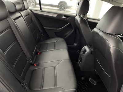 2018 Volkswagen Jetta Base