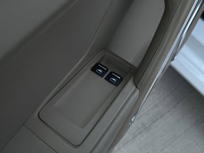 2018 Volkswagen Beetle SE