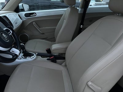 2018 Volkswagen Beetle SE