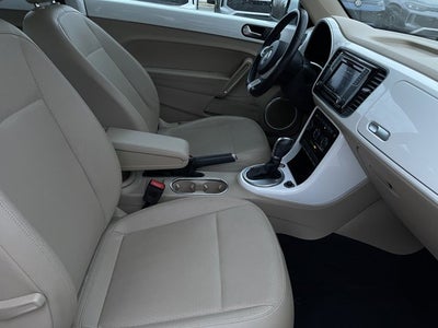 2018 Volkswagen Beetle SE