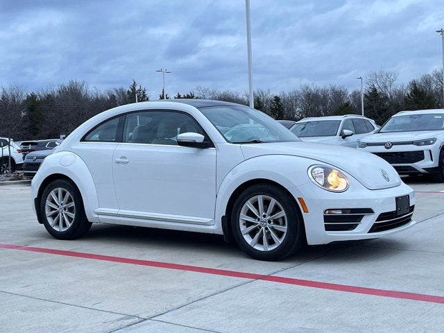 2018 Volkswagen Beetle SE