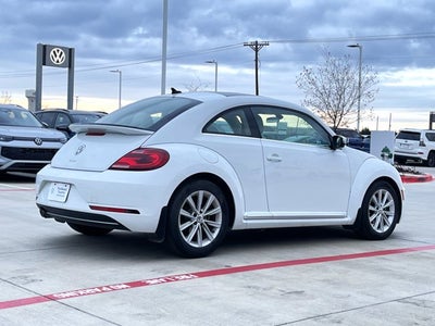 2018 Volkswagen Beetle SE