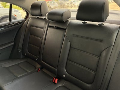 2017 Volkswagen Jetta 1.8T SEL