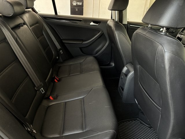 2017 Volkswagen Jetta 1.8T SEL
