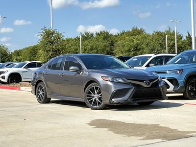 2023 Toyota Camry SE