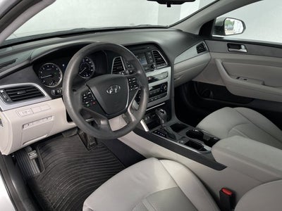 2015 Hyundai Sonata 2.4L SE