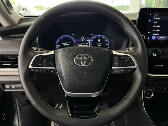2025 Toyota Grand Highlander Base
