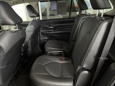 2025 Toyota Grand Highlander Base