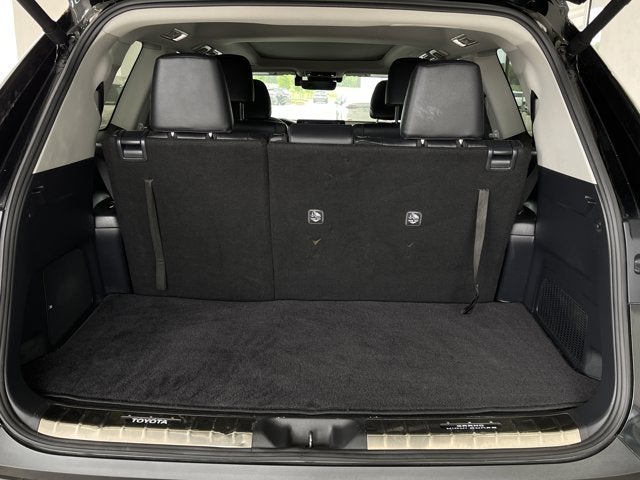 2025 Toyota Grand Highlander Base