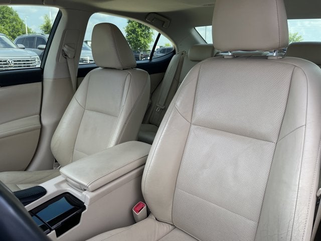 2013 Lexus ES 350 4dr Sdn