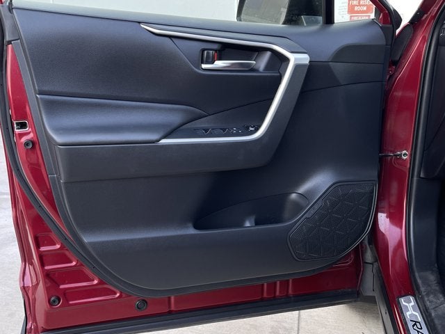 2021 Toyota RAV4 Hybrid XLE Premium